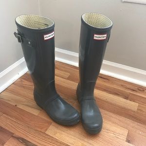 Gray hunter rain boots